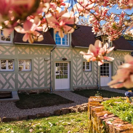 La Maison Du Corsaire Nocleg ze śniadaniem 3*