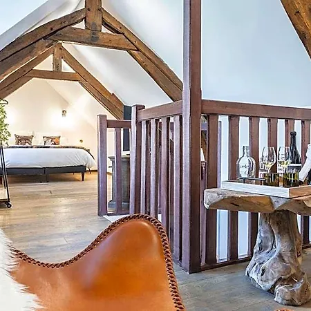 Bed & Breakfast La Maison Du Corsaire Et Les Ateliers - Deux Adresses A Honfleur