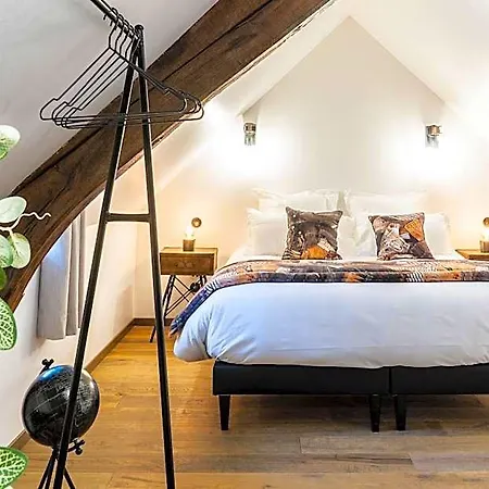 Bed & Breakfast La Maison Du Corsaire Et Les Ateliers - Deux Adresses A Honfleur