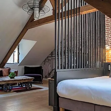 Bed & Breakfast La Maison Du Corsaire Et Les Ateliers - Deux Adresses A